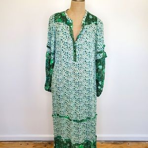 Spell & the Gypsy Xmas🎄dress! The Winnona Gown